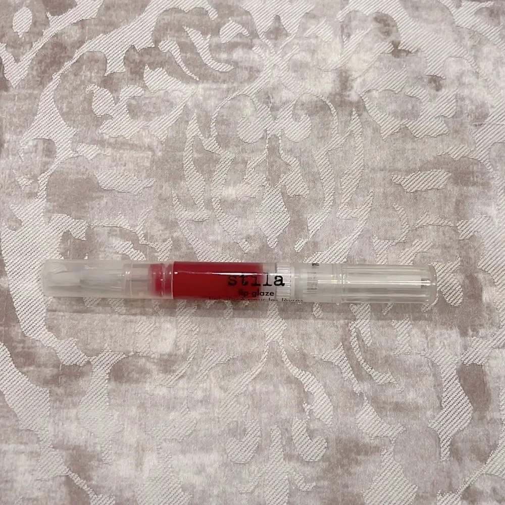 Stila Lip Glaze Candy Apple Red, NEW